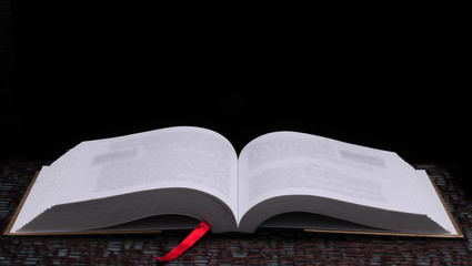 宝马保养用什么机油发动机不会出现抖动呢？